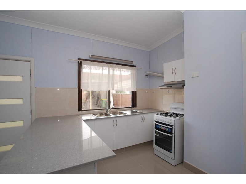 10 LUKE AVE, Burwood NSW 2134