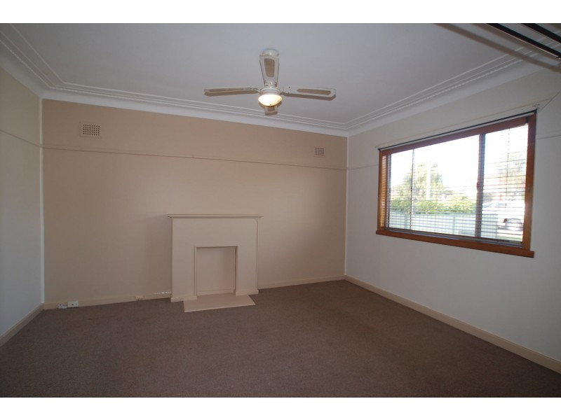 7 WILGA STREET, Regents Park NSW 2143