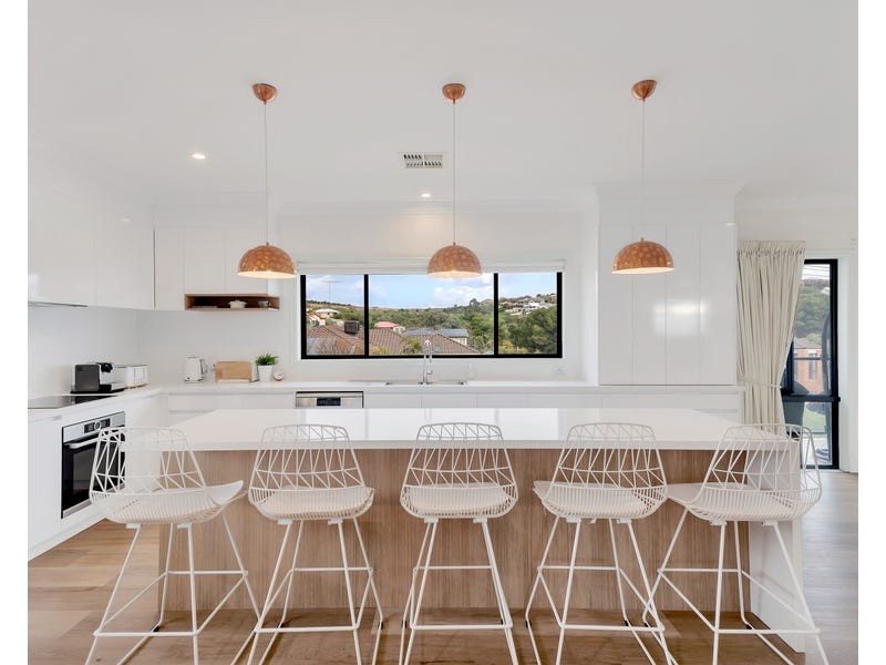 27 St Vincents Avenue, Hallett Cove SA 5158