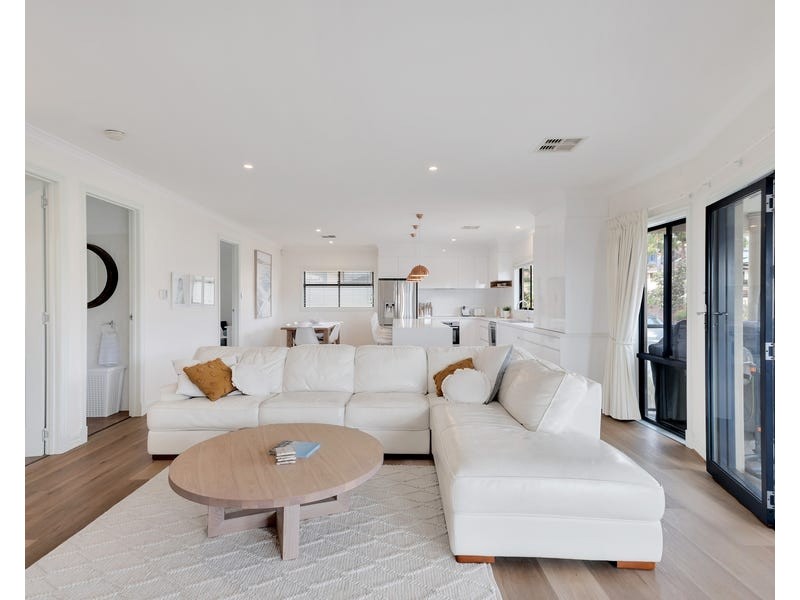 27 St Vincents Avenue, Hallett Cove SA 5158