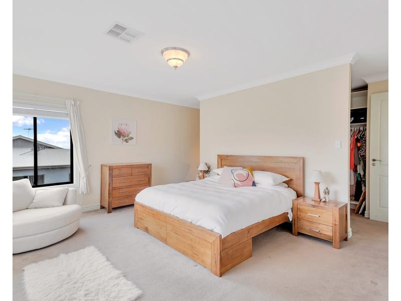 27 St Vincents Avenue, Hallett Cove SA 5158