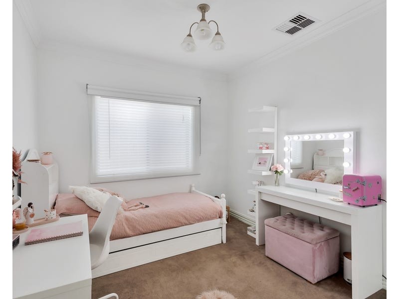 27 St Vincents Avenue, Hallett Cove SA 5158