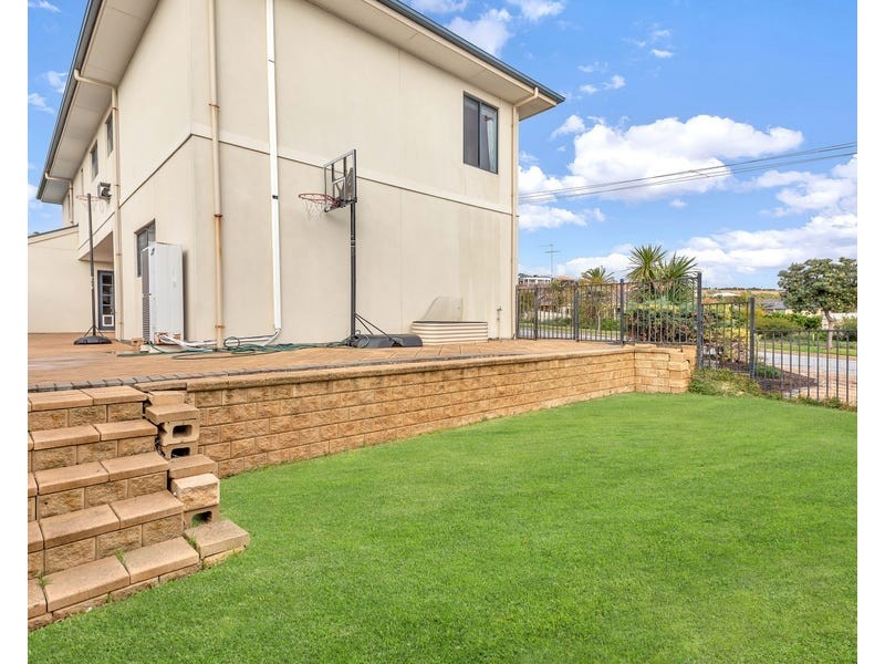 27 St Vincents Avenue, Hallett Cove SA 5158