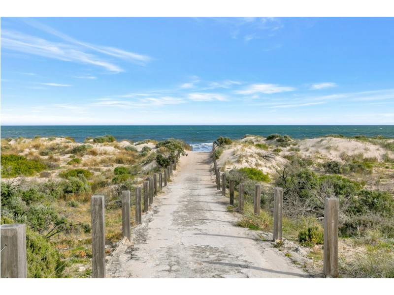 1/64 Military Road, West Beach SA 5024