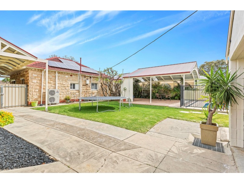 9 Gowrie Avenue, Glengowrie SA 5044