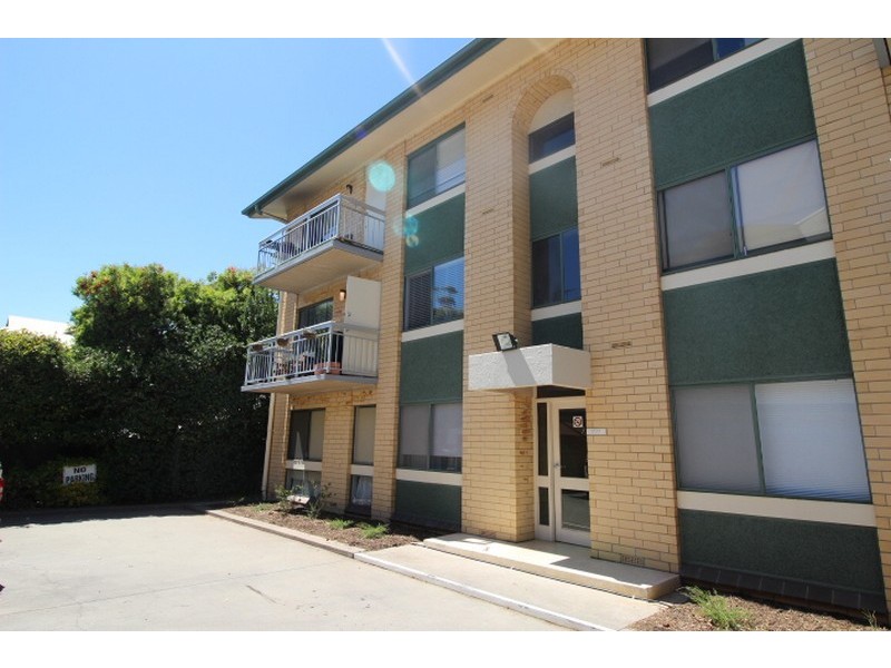 10/12 Moseley Street, Glenelg SA 5045