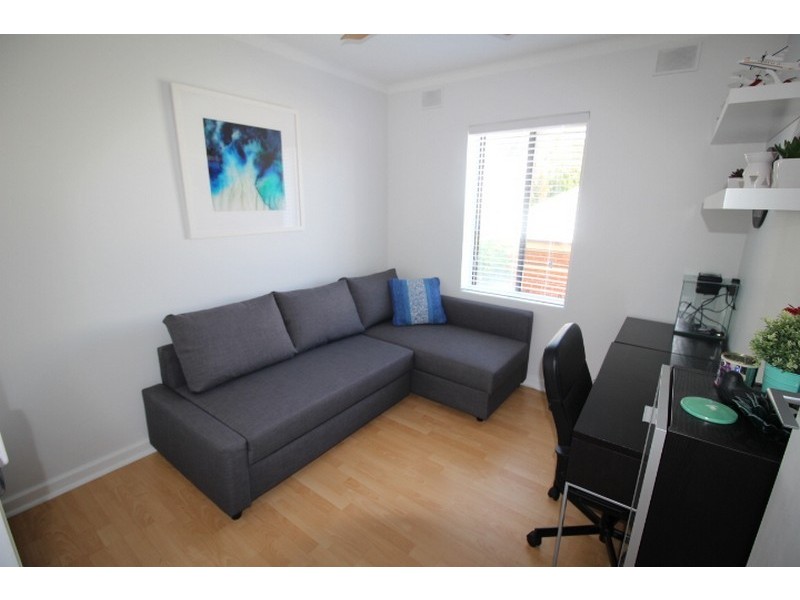 10/12 Moseley Street, Glenelg SA 5045