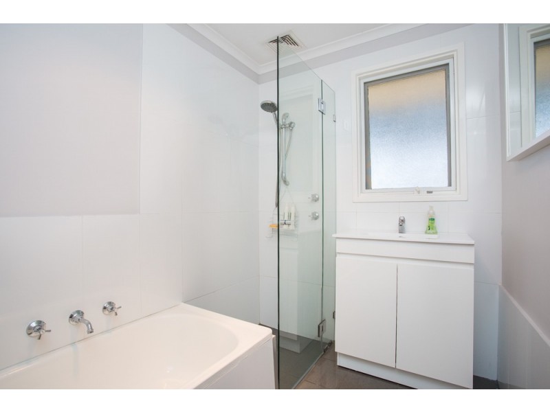 3 Resolute Crescent, Hallett Cove SA 5158