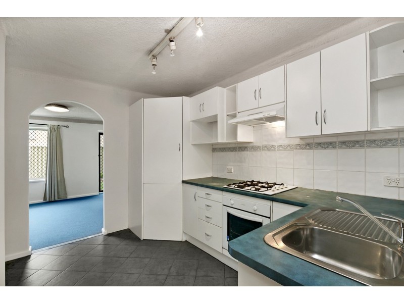 2/3 Noblet Street, Findon SA 5023