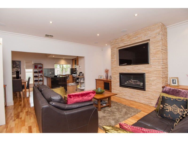 2A Clovelly Avenue, Glenelg North SA 5045