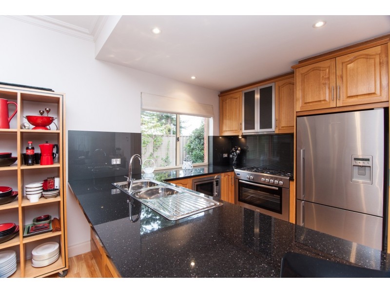 2A Clovelly Avenue, Glenelg North SA 5045