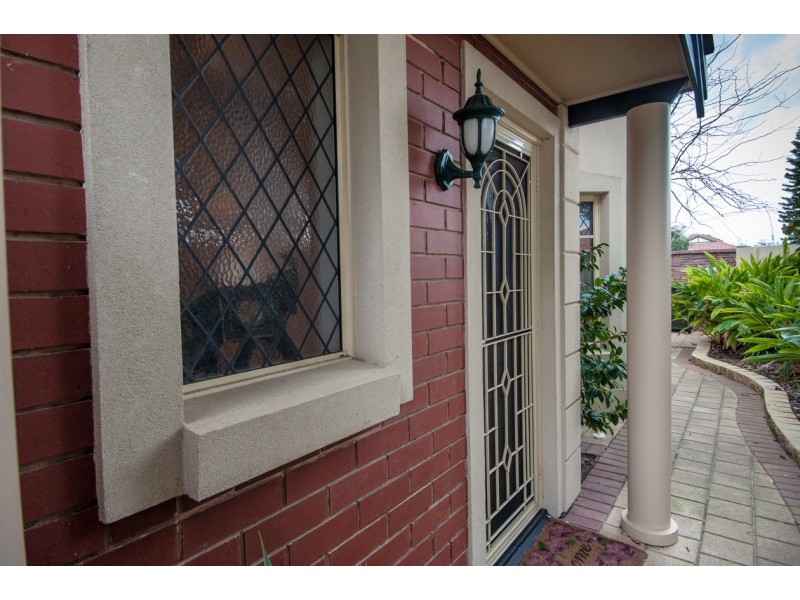 2A Clovelly Avenue, Glenelg North SA 5045