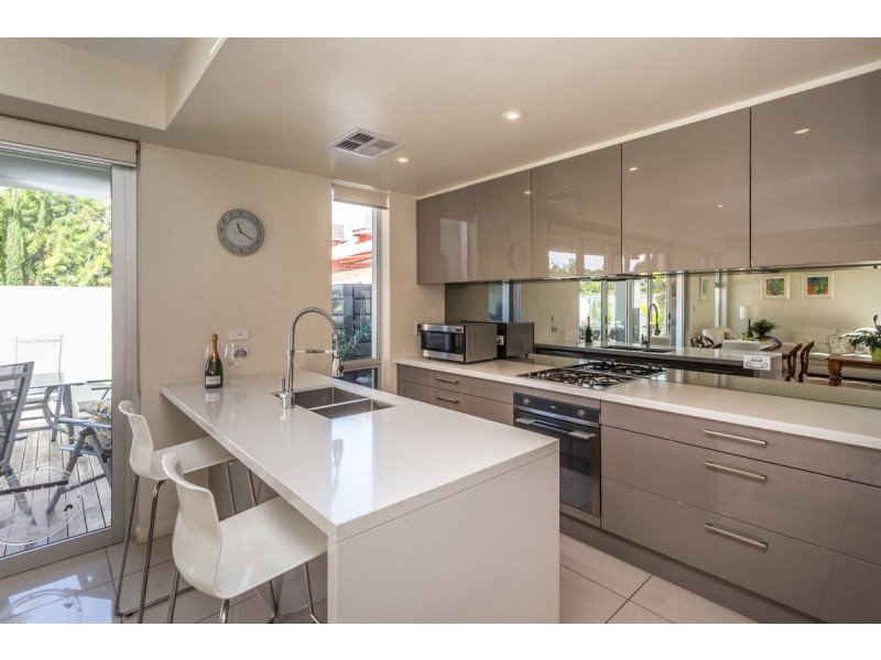 2D Sixth Avenue, Glenelg East SA 5045