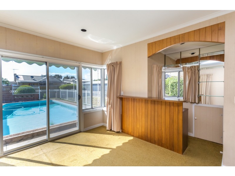 76 Lewis Crescent, Woodville West SA 5011