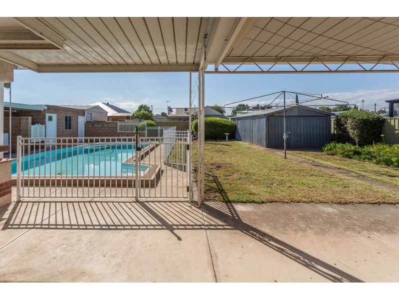 76 Lewis Crescent, Woodville West SA 5011