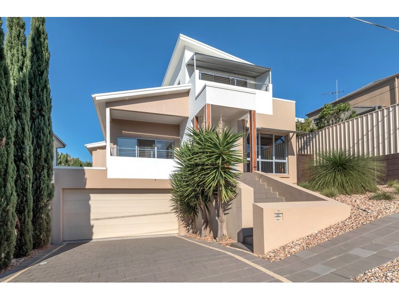11 Barton Avenue, Kingston Park SA 5049