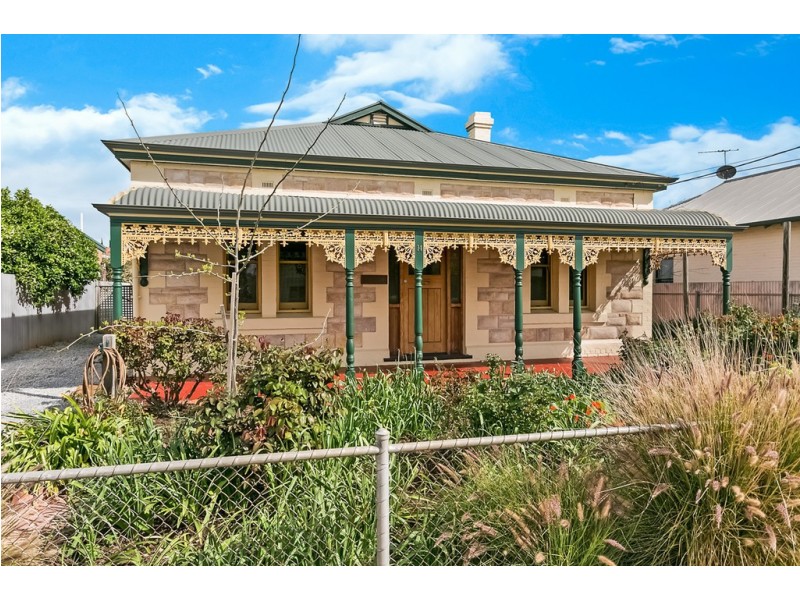 14 Burt Avenue, Hilton SA 5033