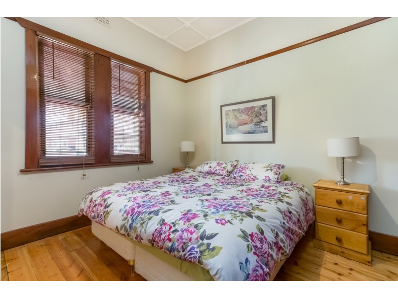 14 Burt Avenue, Hilton SA 5033