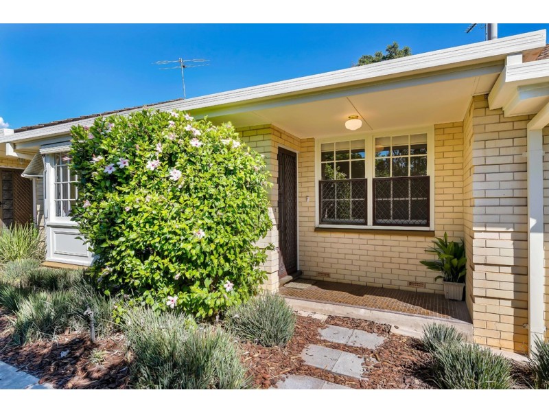 2/2B Barnes Avenue, Magill SA 5072