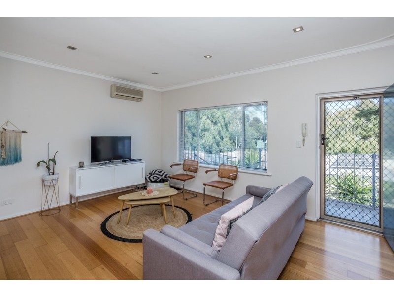 4/12 White Street, Henley Beach SA 5022