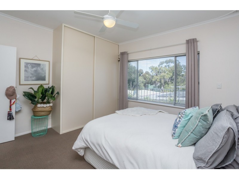 4/12 White Street, Henley Beach SA 5022