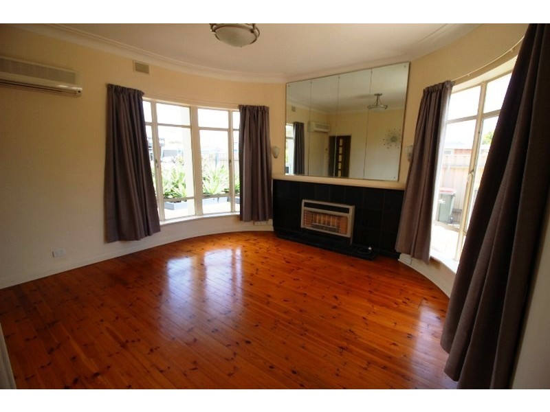 20 OAKLANDS ROAD, Somerton Park SA 5044