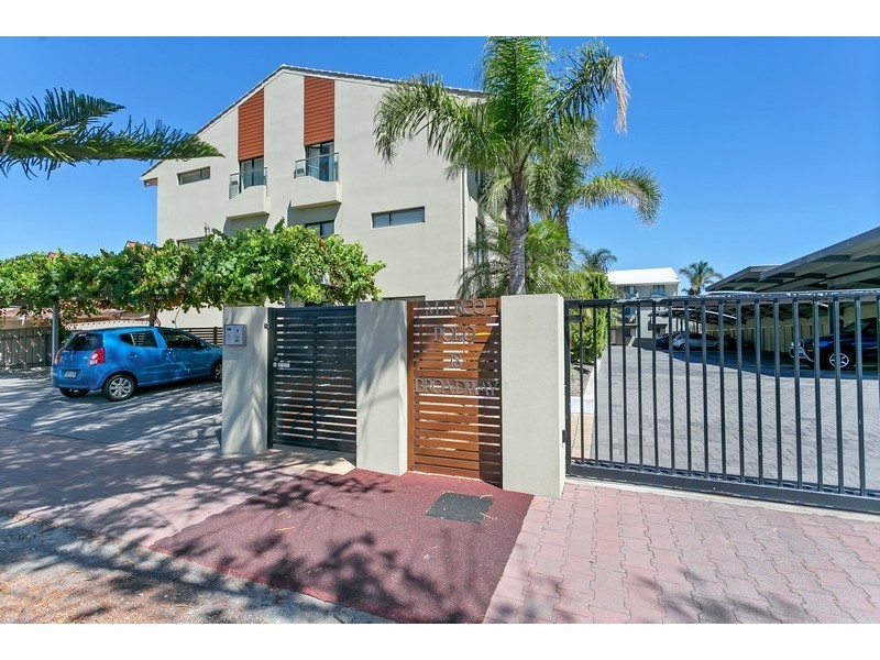 3/18 BROADWAY, Glenelg South SA 5045