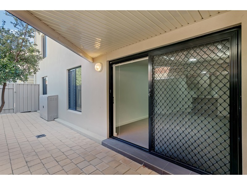 3/18 BROADWAY, Glenelg South SA 5045