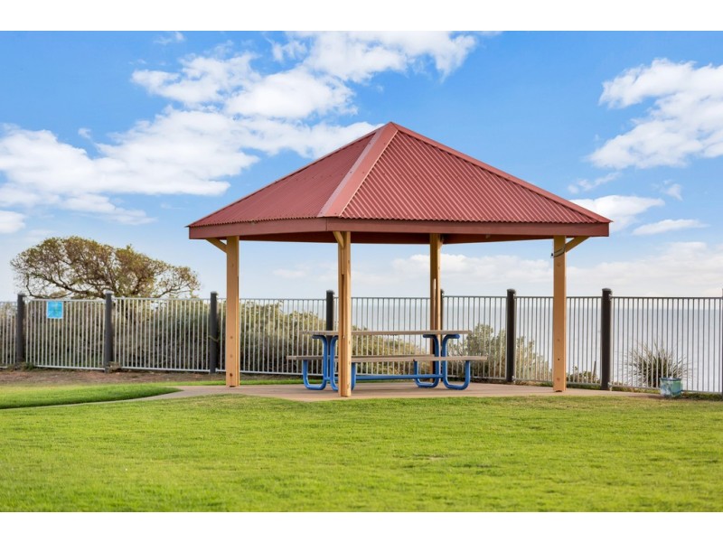 7 McRae Road, Port Noarlunga South SA 5167