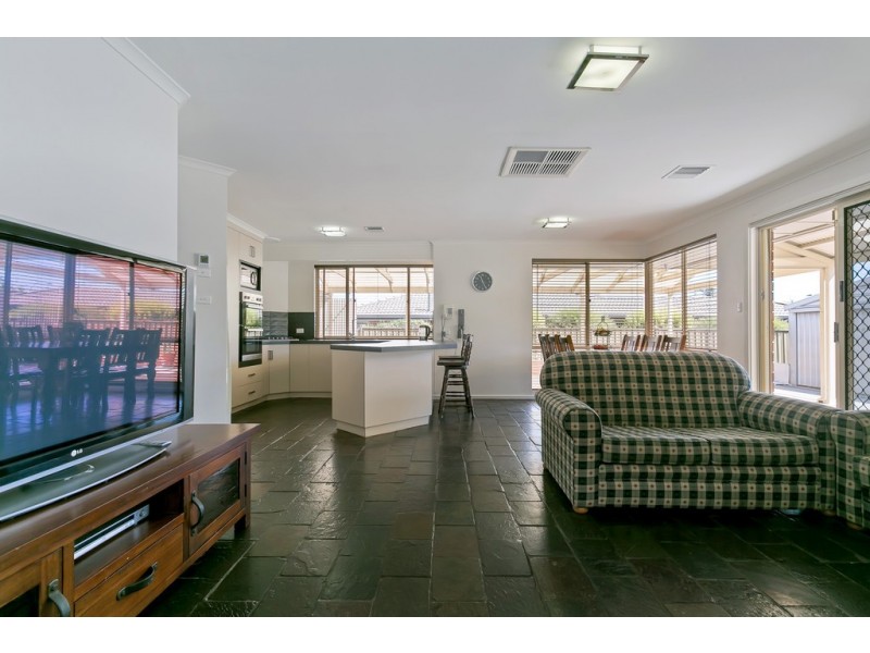50 Canterbury Drive, Salisbury Heights SA 5109