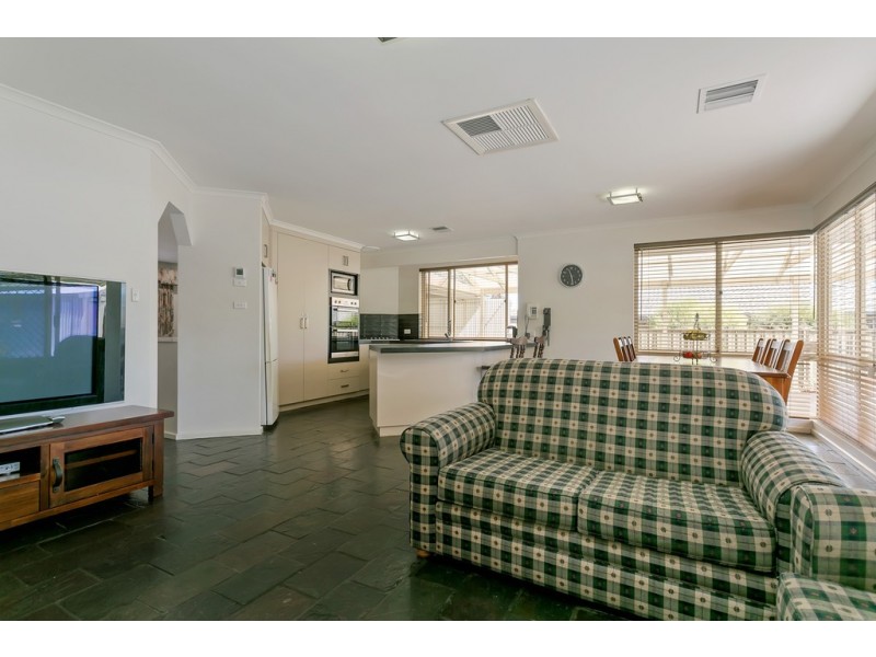 50 Canterbury Drive, Salisbury Heights SA 5109