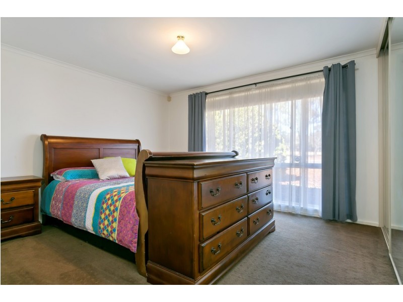 50 Canterbury Drive, Salisbury Heights SA 5109