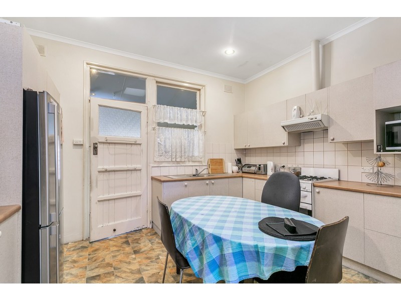 4 Foxgreen Avenue, Findon SA 5023