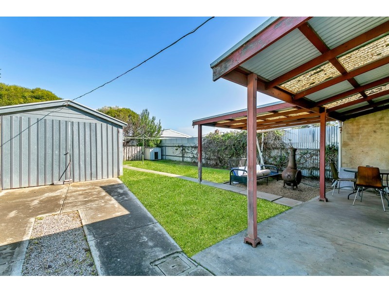 4 Foxgreen Avenue, Findon SA 5023