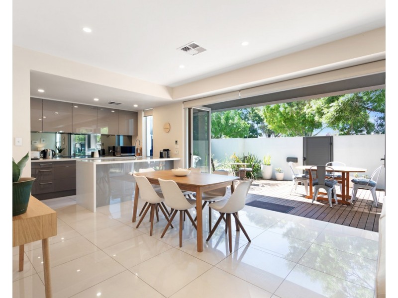 2A Sixth Avenue, Glenelg East SA 5045