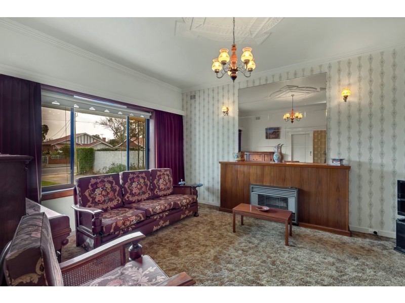 13 Winston Avenue, Cumberland Park SA 5041