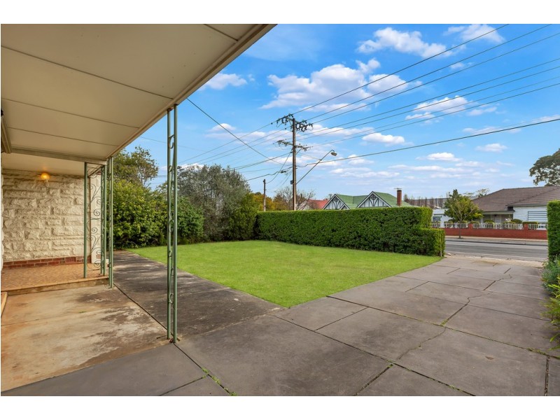 13 Winston Avenue, Cumberland Park SA 5041