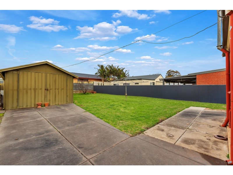 13 Winston Avenue, Cumberland Park SA 5041