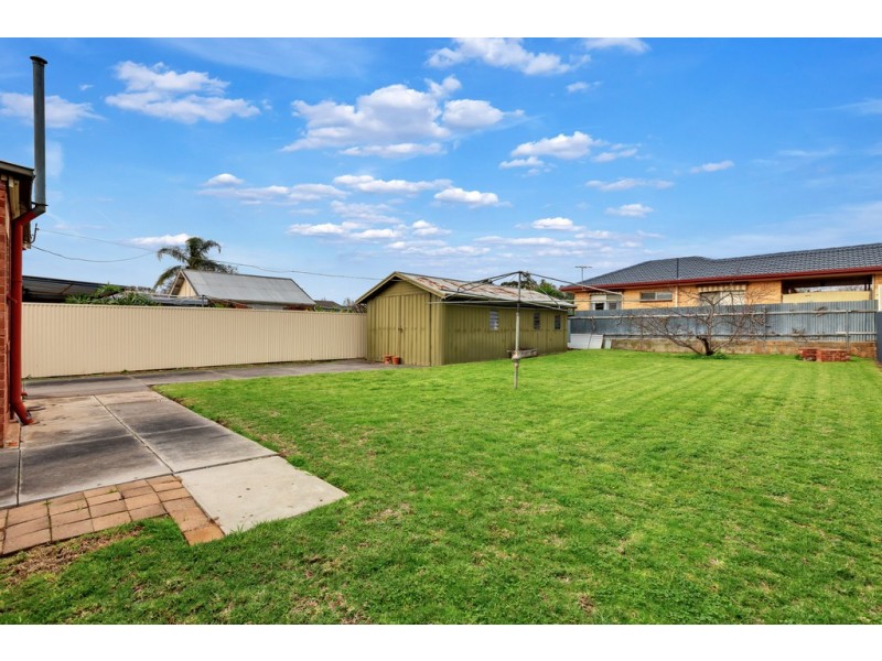 13 Winston Avenue, Cumberland Park SA 5041