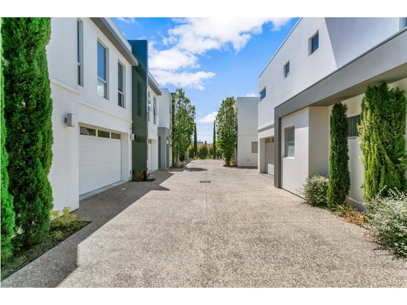 2B Sixth Avenue, Glenelg East SA 5045