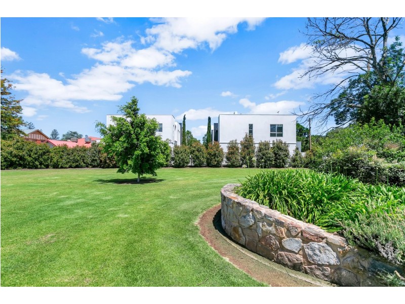 2B Sixth Avenue, Glenelg East SA 5045