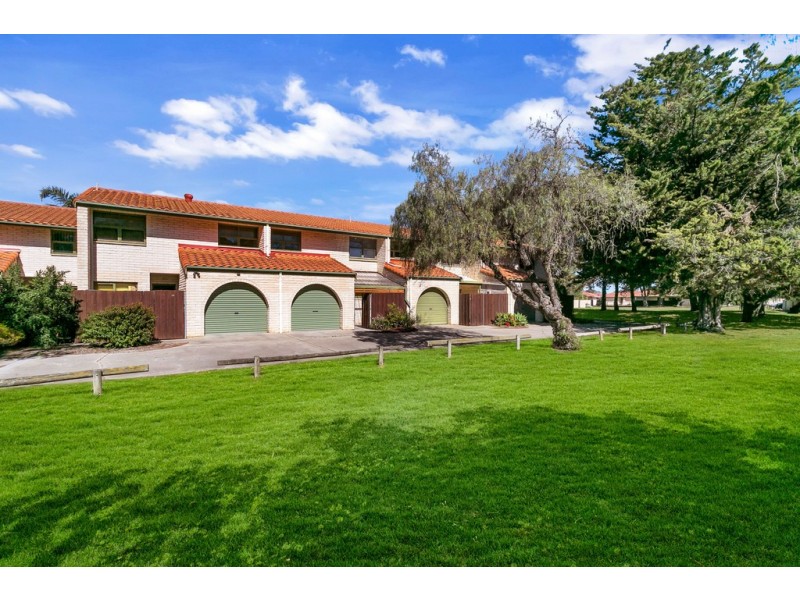 9/20 Edwin Street, West Lakes Shore SA 5020