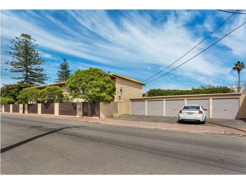 2/5 St Annes Terrace, Glenelg North SA 5045