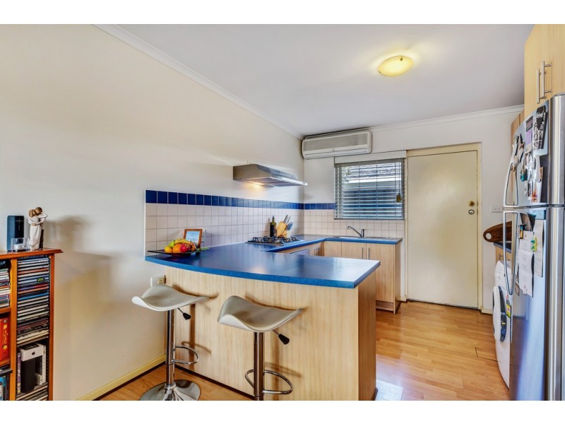 2/5 St Annes Terrace, Glenelg North SA 5045