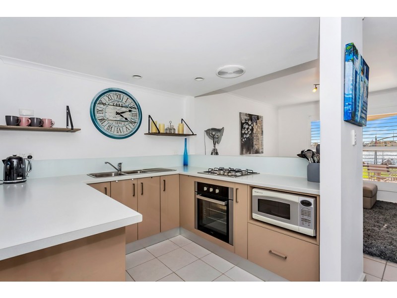 2/17 Lord Hobart Way, West Lakes SA 5021