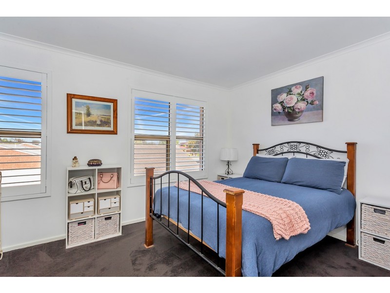2/17 Lord Hobart Way, West Lakes SA 5021