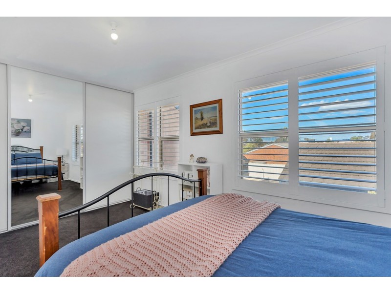 2/17 Lord Hobart Way, West Lakes SA 5021