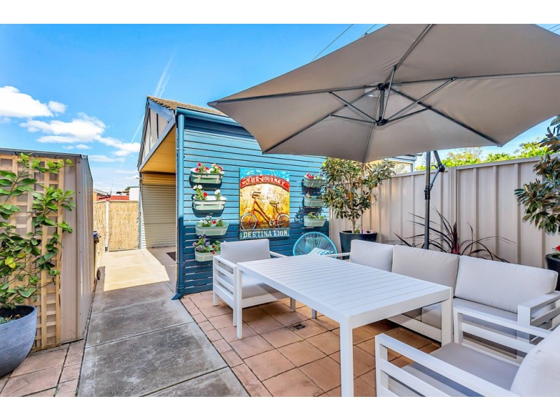 2/17 Lord Hobart Way, West Lakes SA 5021