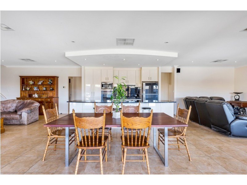 35 Coulter Street, Flagstaff Hill SA 5159