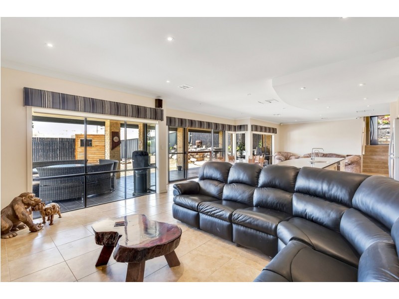 35 Coulter Street, Flagstaff Hill SA 5159